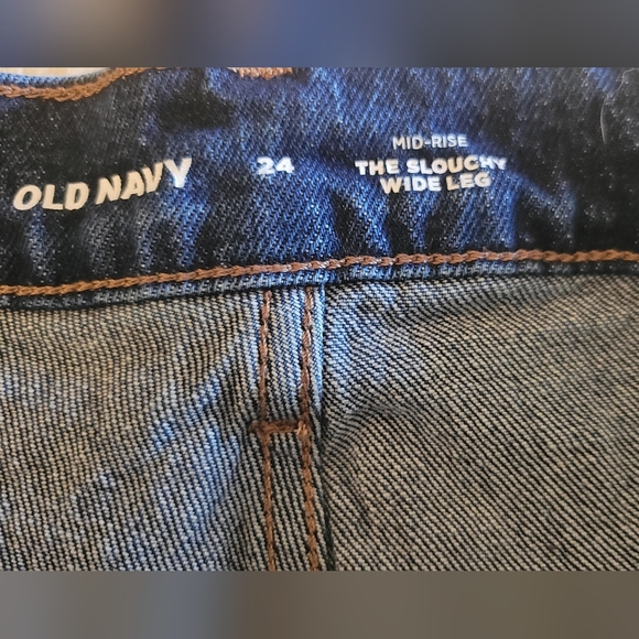 Plus size Old Navy Slouchy Wide Leg Jeans - Picture 3 of 5